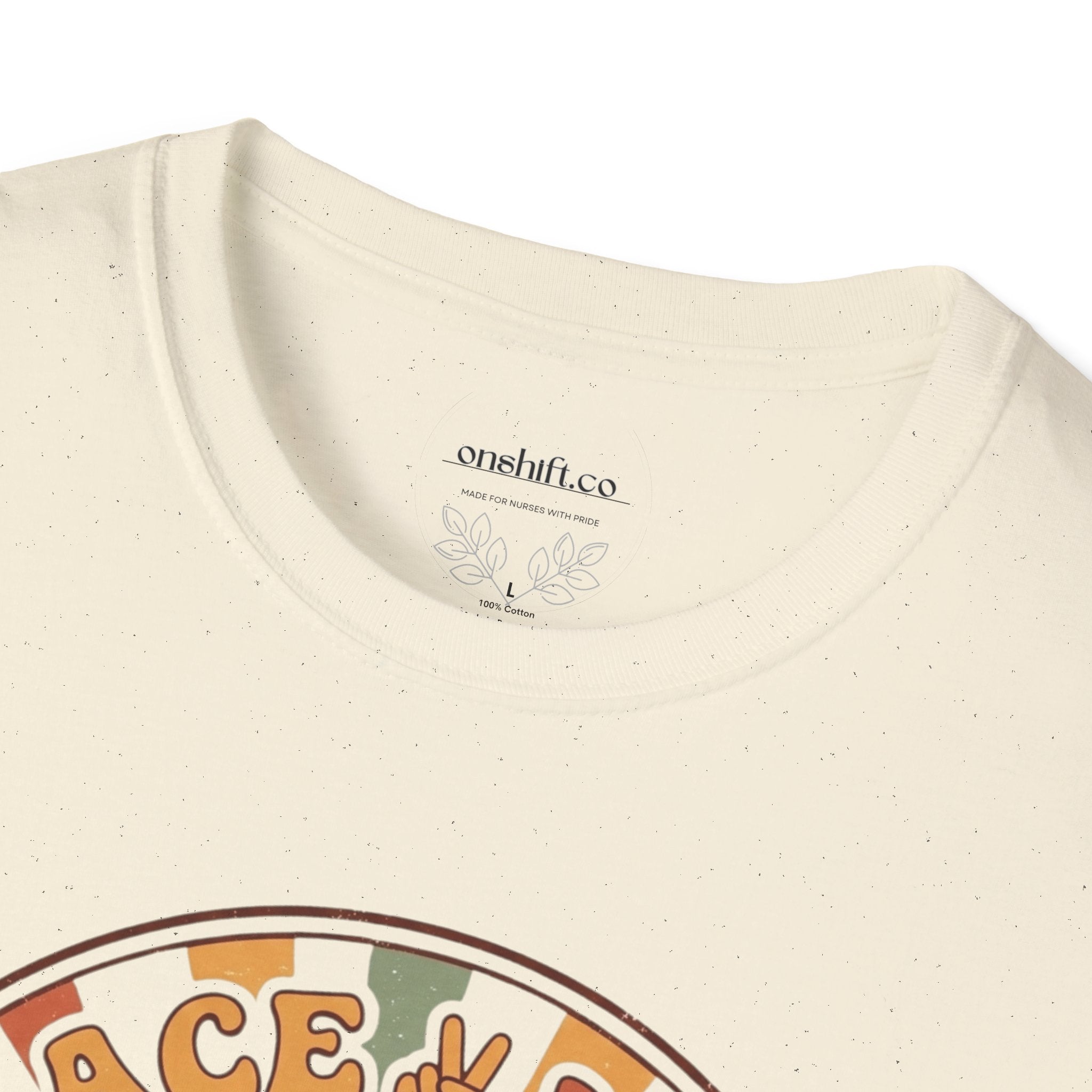 T-Shirt Paix Amour et Soins Infirmiers