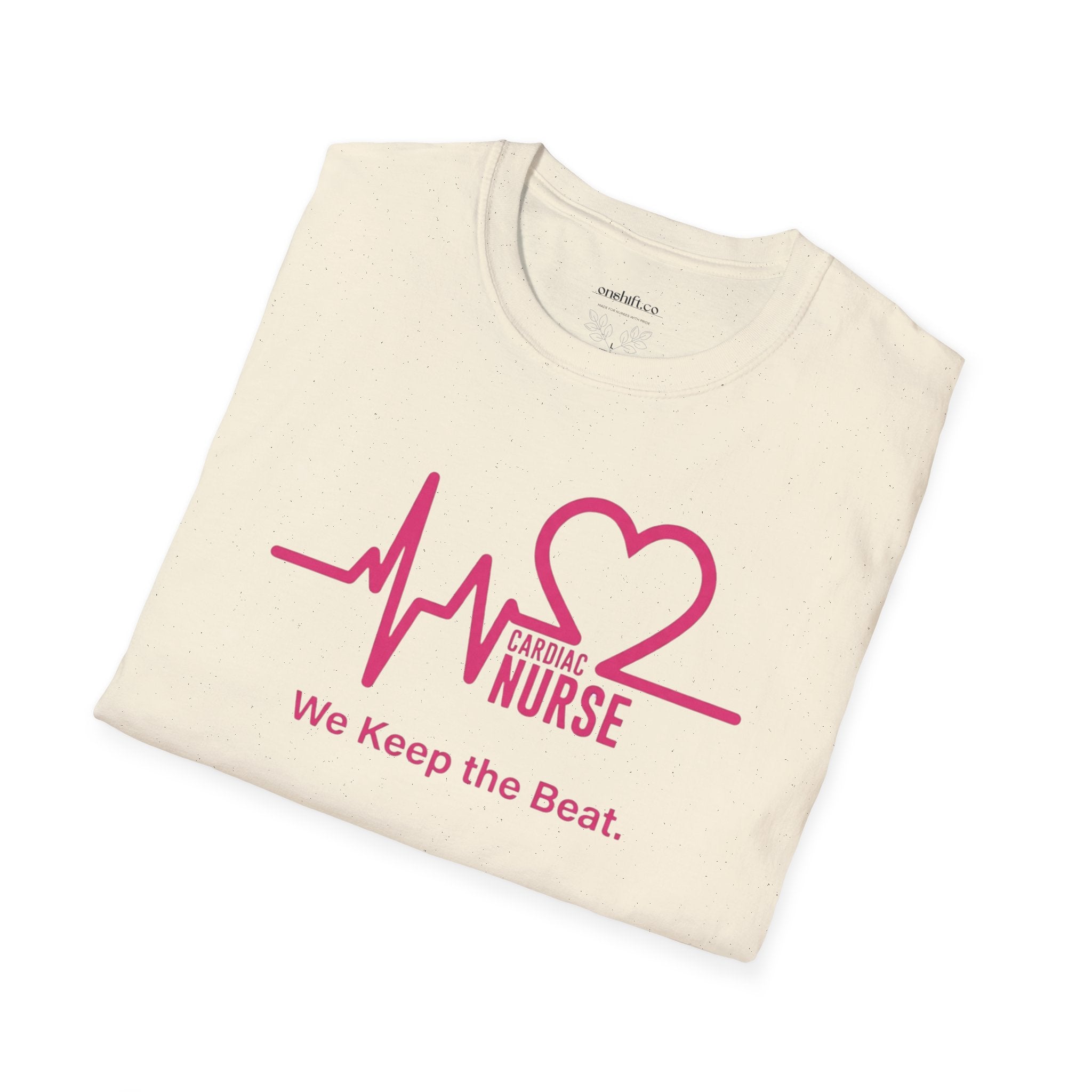 Infirmière en cardiologie : Nous maintenons le rythme T-Shirt