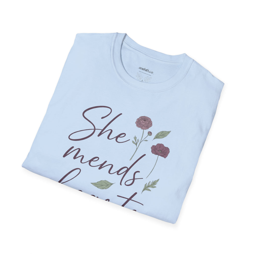 She Mends Hearts Cardiac RN T-Shirt