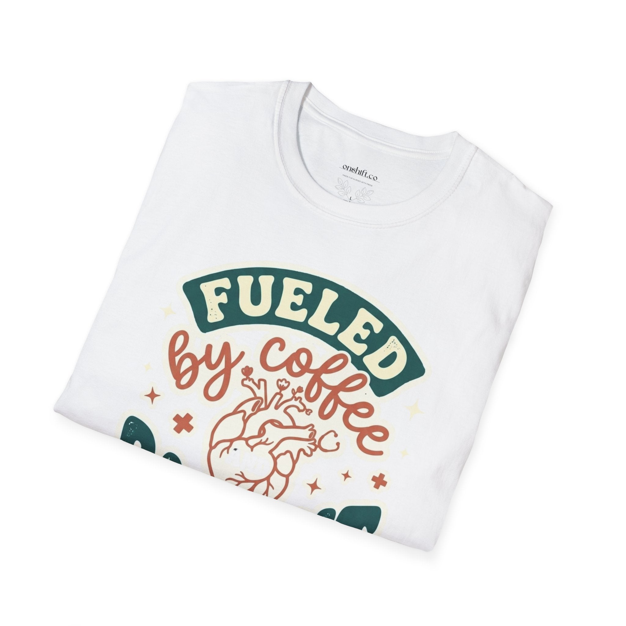 T-shirt Alimenté par le Café et les Soins aux Patients