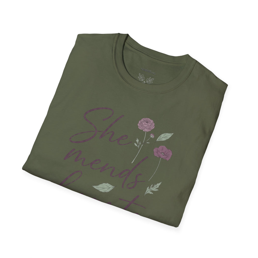 She Mends Hearts Cardiac RN T-Shirt