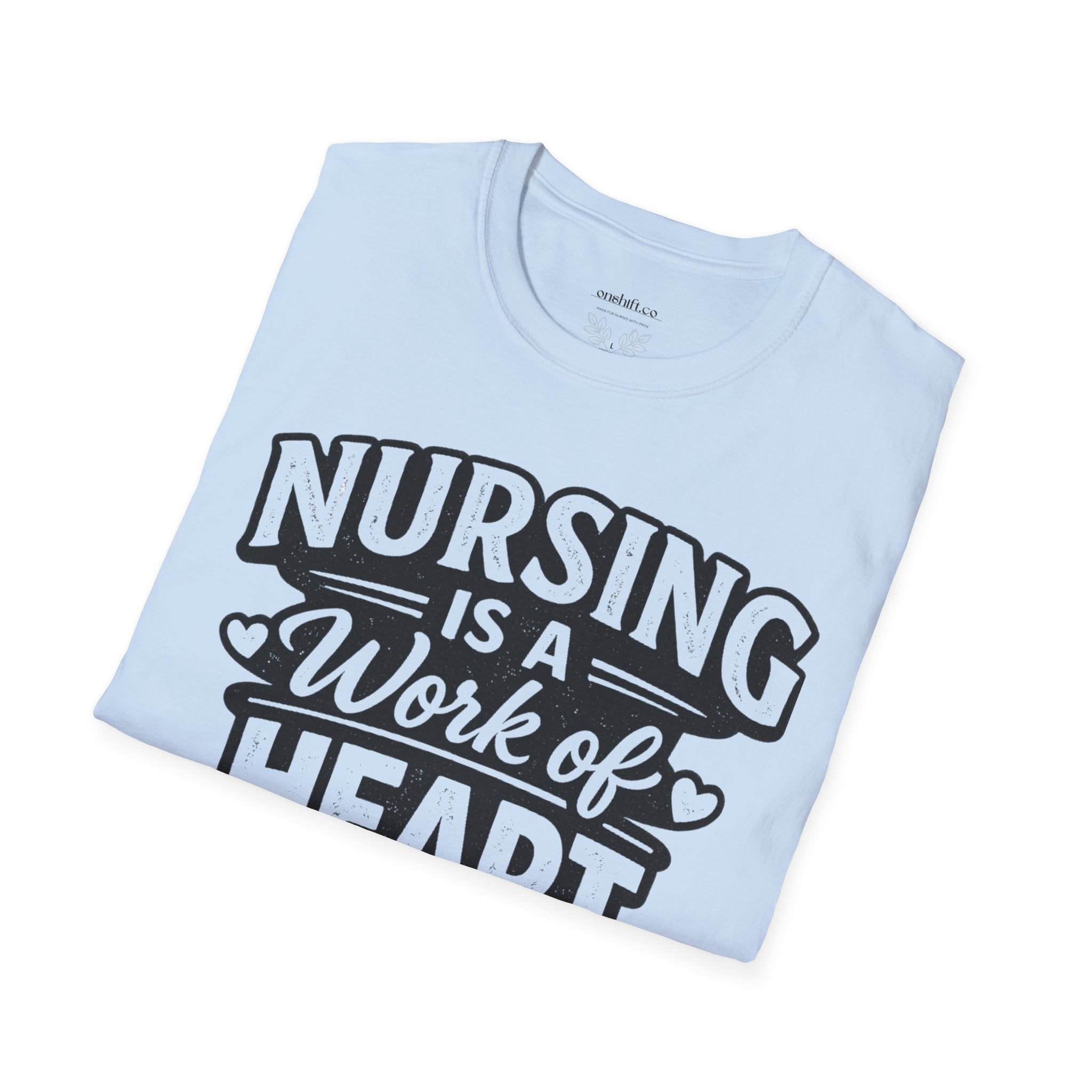 T-shirt « Les soins infirmiers : une vocation de cœur »