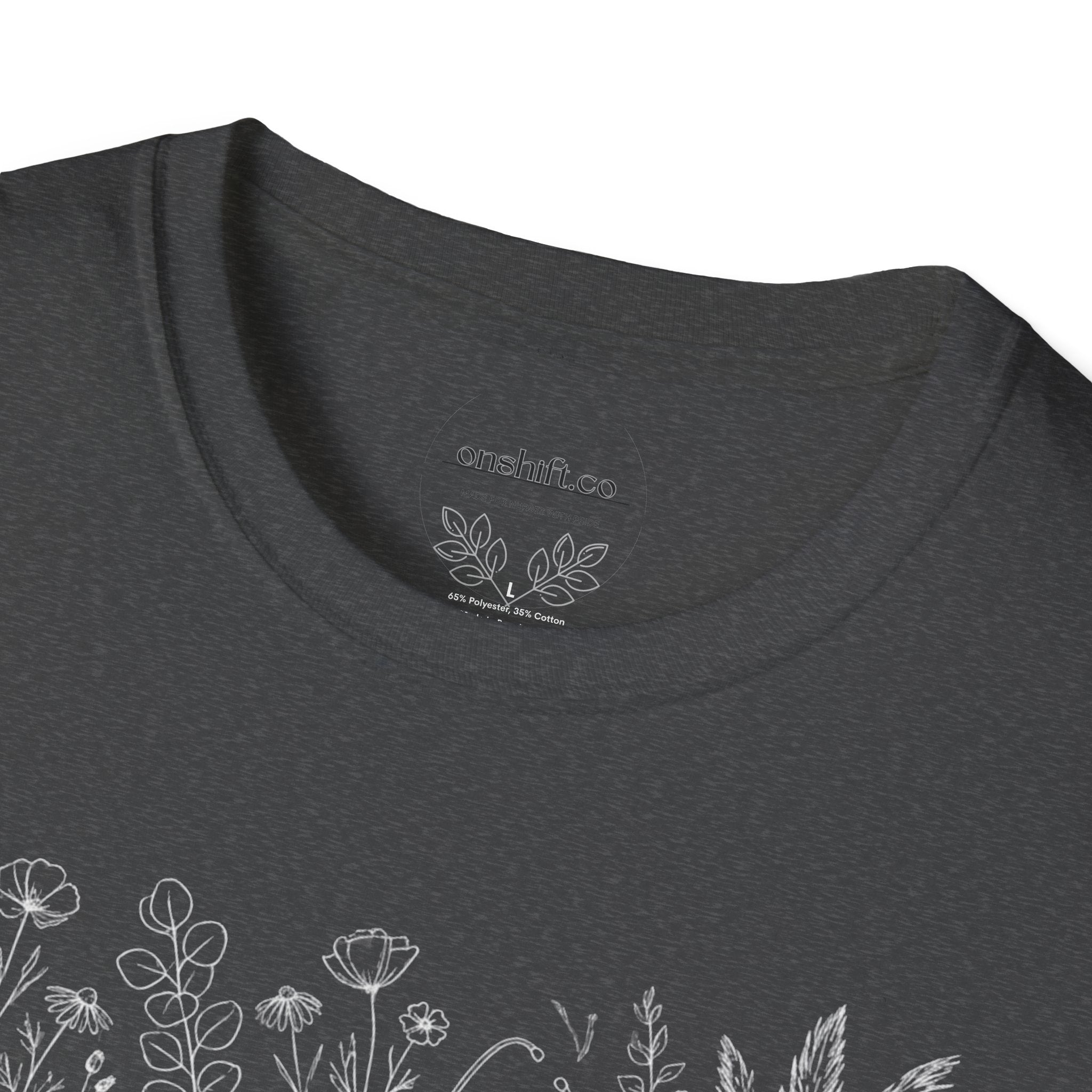 T-shirt d'infirmière en cardiologie à motifs floraux