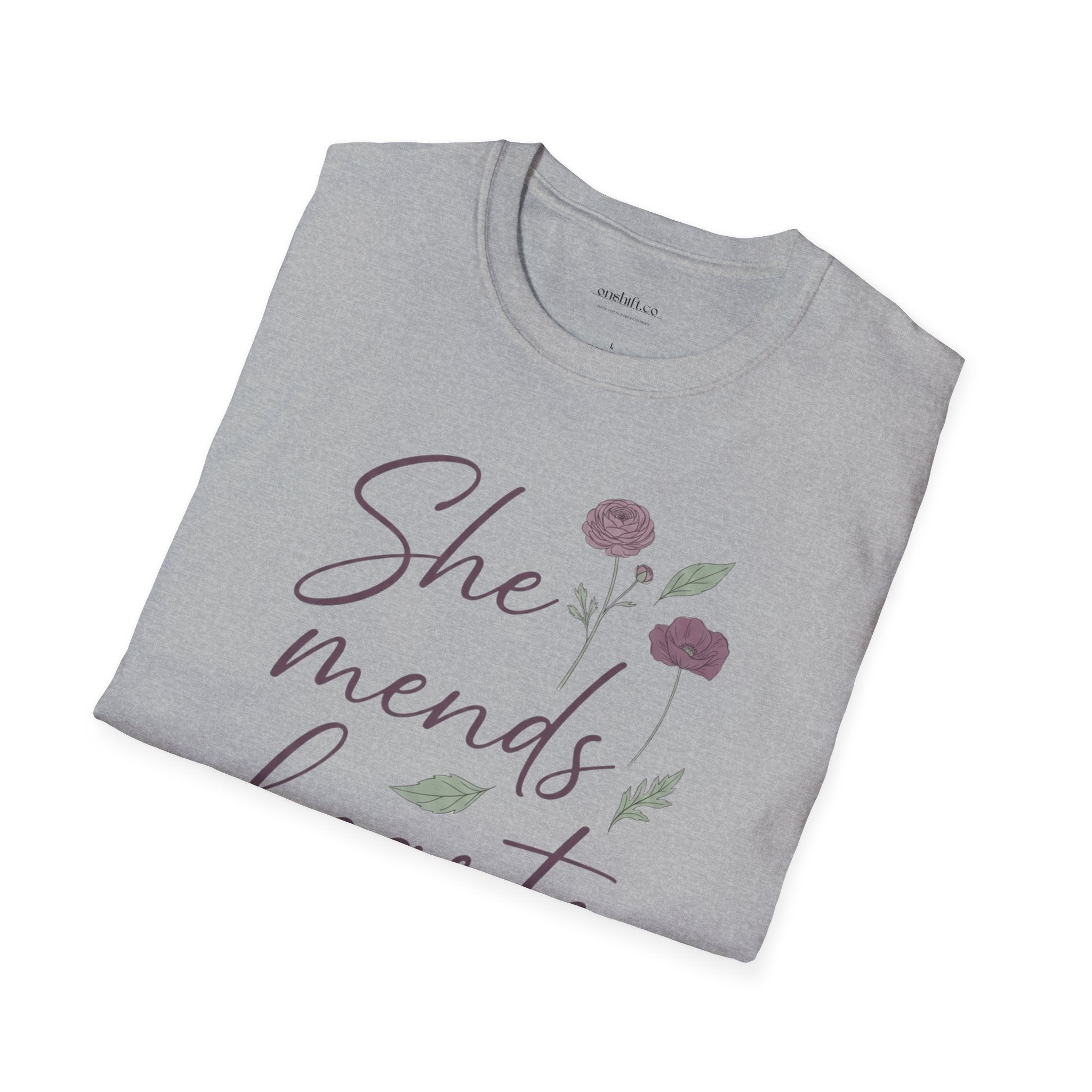 She Mends Hearts Cardiac RN T-Shirt