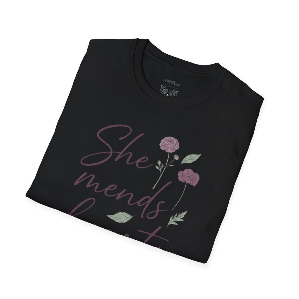 She Mends Hearts Cardiac RN T-Shirt