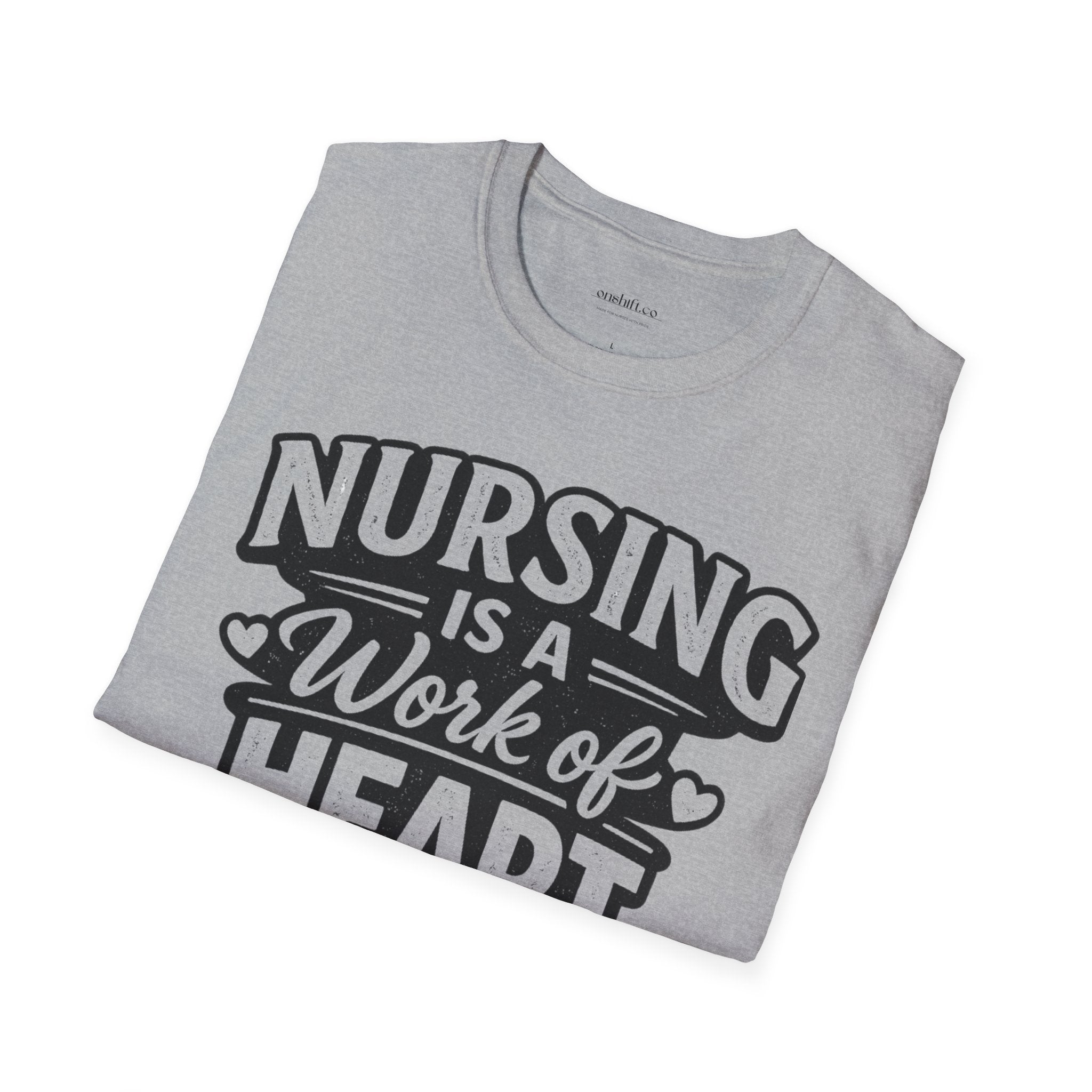 T-shirt « Les soins infirmiers : une vocation de cœur »