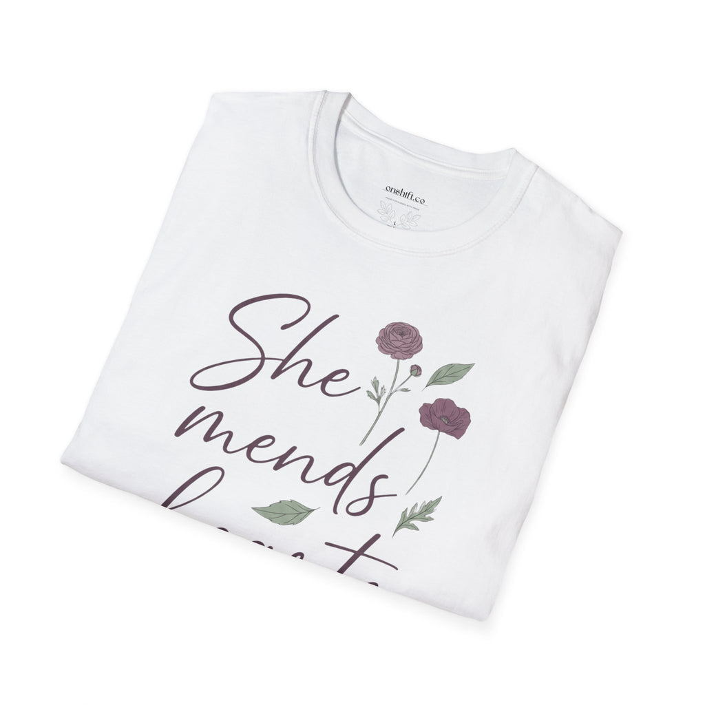 She Mends Hearts Cardiac RN T-Shirt