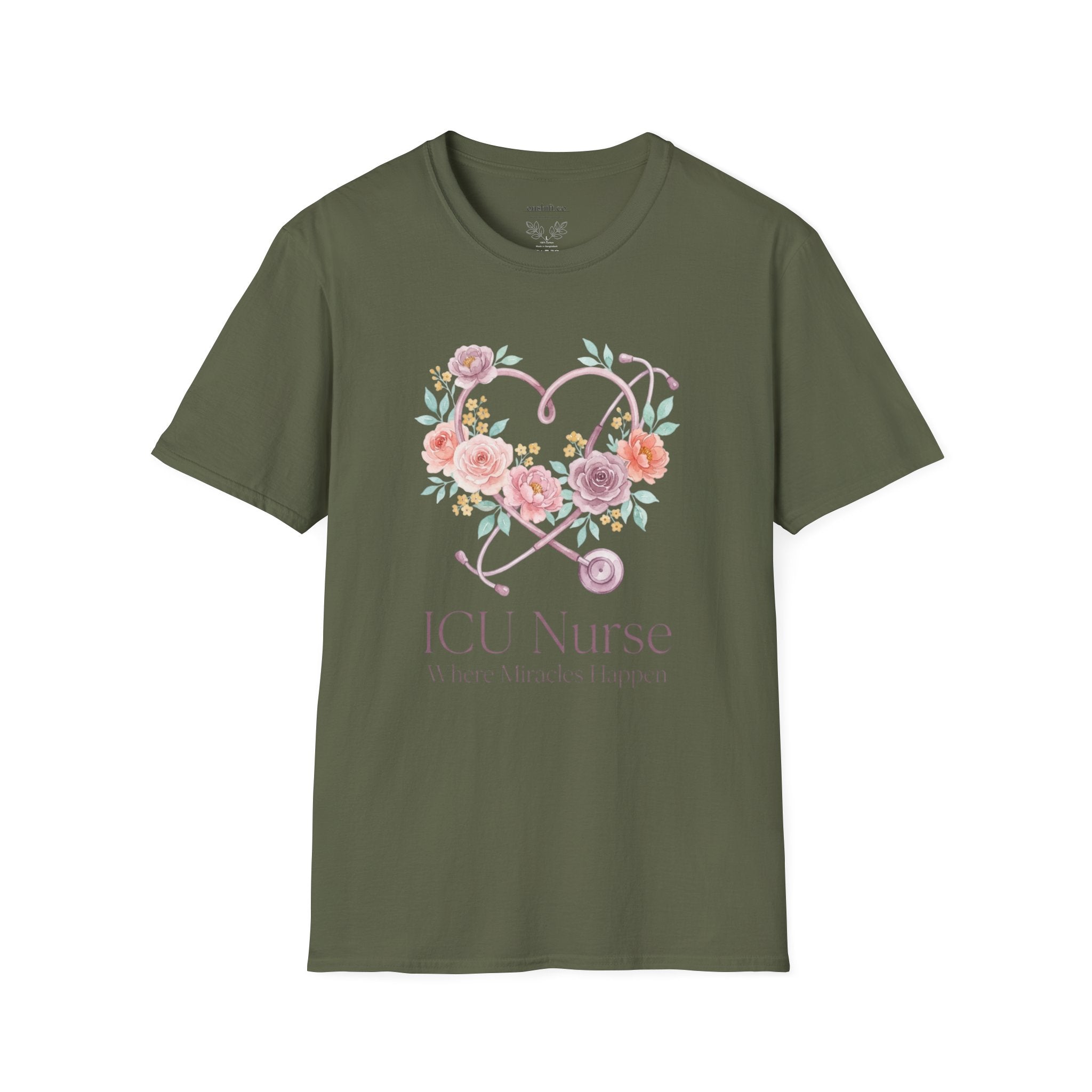 T-shirt floral d'infirmière en soins intensifs